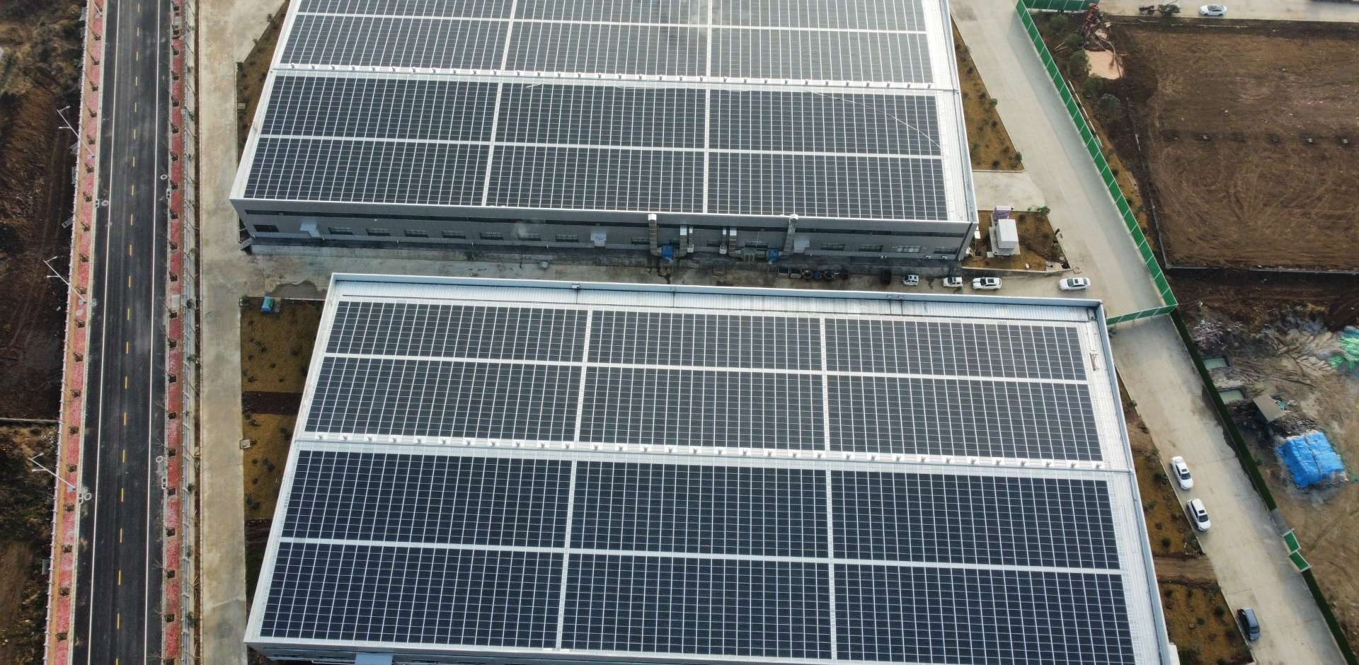 1920-2021年3月，河南唐河县 中部食品城BIPV光伏项目，装机量1.8MW，年发电200万度，满足45%用电需要.jpg